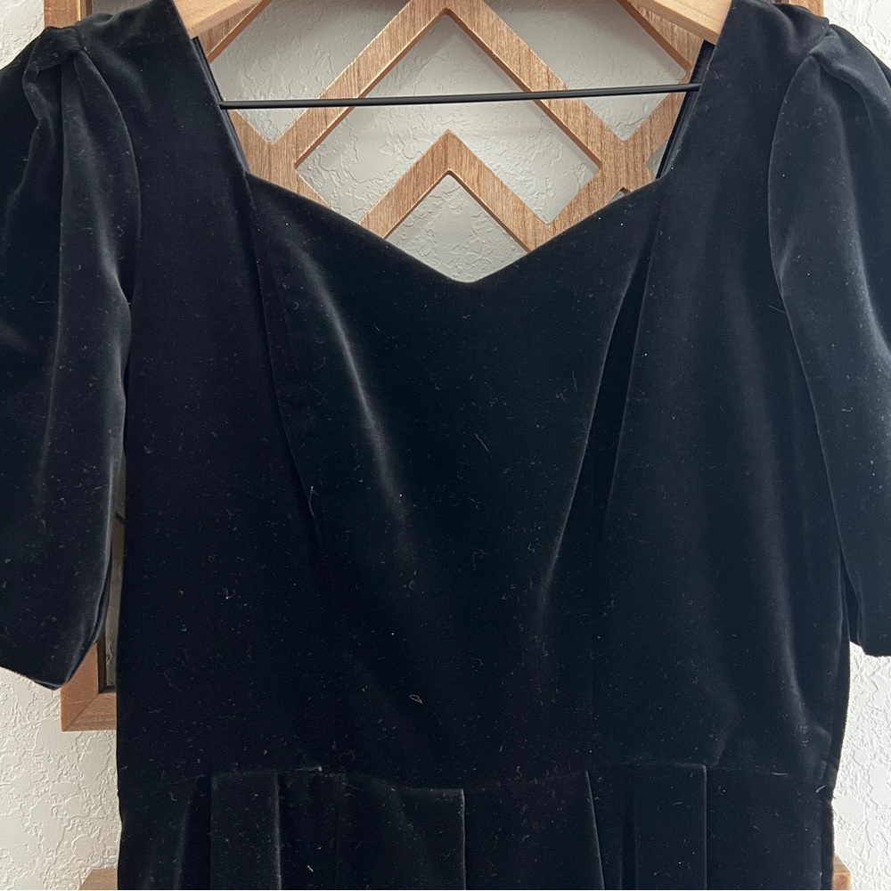 LAURA ASHLEY Vintage Black Velvet Dress Sweetheart Neckline Size 8 *Runs Small - Picture 3 of 16